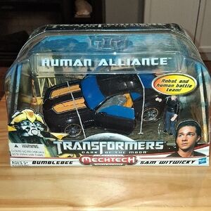 Transformers Human Alliance Bumblebee Toy Car W/ Action Figure